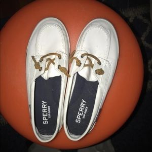Sperry slip on shoes